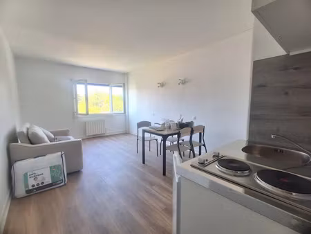 location appartement 1 pièce 28 m² à châtillon-sur-chalaronne (01400)
