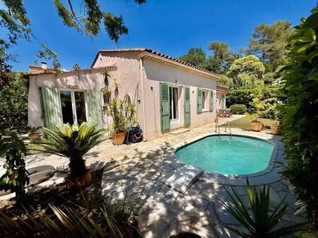la colle sur loup villa 101 m2 de plain-pied 4 pièces piscine
