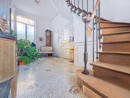 maison de luxe en vente à le quesnoy  france