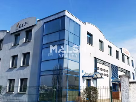 achat local professionnel 102m²