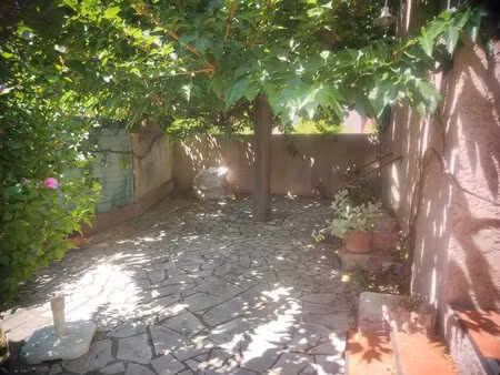 lorgues  maison à relooker sur 417 m² de terrain