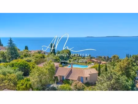 villa d'architecte avec vue mer & iles
