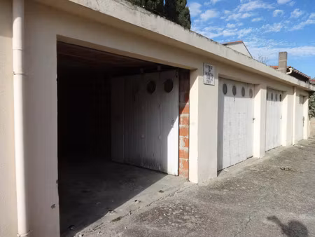 location garage 12 m² à castelnaudary (11400)