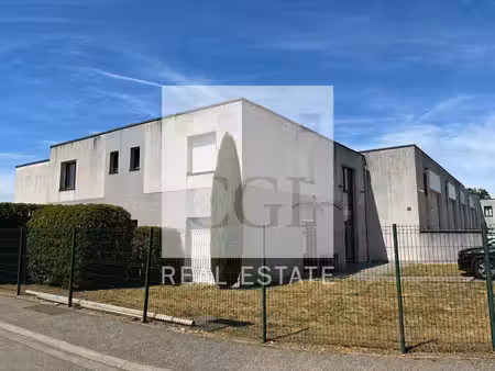 location local professionnel 155m² st laurent de mure 69720