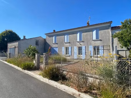 vente maison 5 pièces 173 m² à geay (17250)  213 000 €