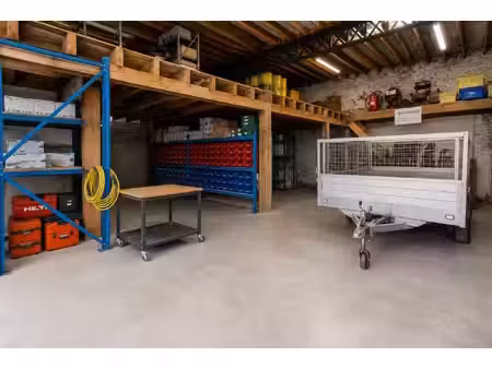 magazijn van 160m² te koop te lauwe
