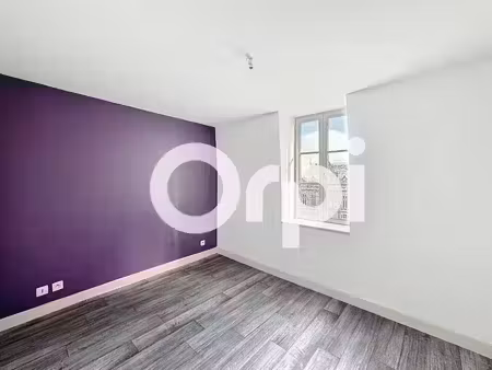 location appartement 3 pièces 55 m² à saint-flour (15100)