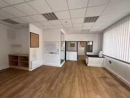 location bureaux versailles 78000 52m² à 56m²