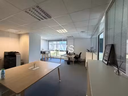 location local professionnel 140m² les pennes mirabeau 13170