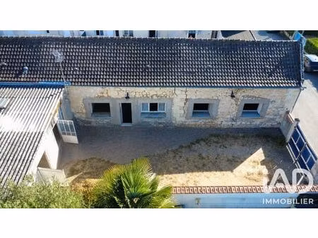 maison traditionnelle à chinon (37500)