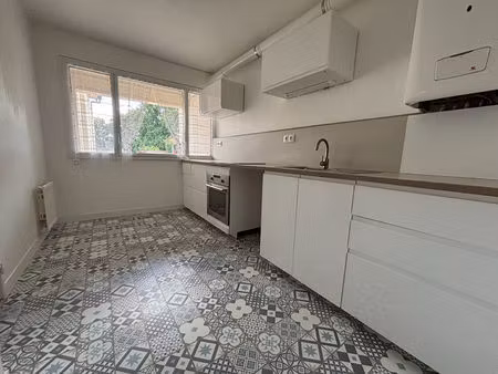 location appartement 4 pièces 90m²