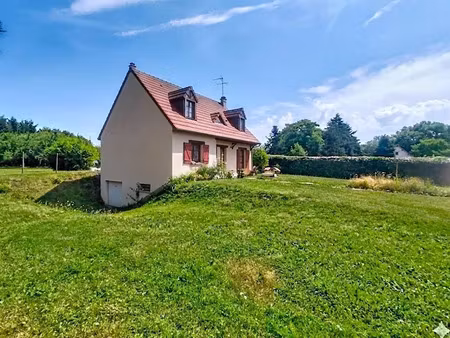 vente maison 5 pièces 110 m² à evreux (27000)  240 350 €