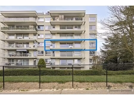 appartement te koop in sint-truiden met 2 slaapkamers