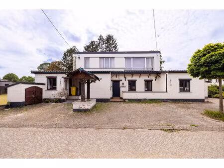 huis te koop in laakdal met 4 slaapkamers