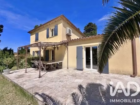 maison à camaret-sur-aigues (84850)