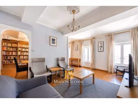 appartement de caractère au cœur de carcassonne