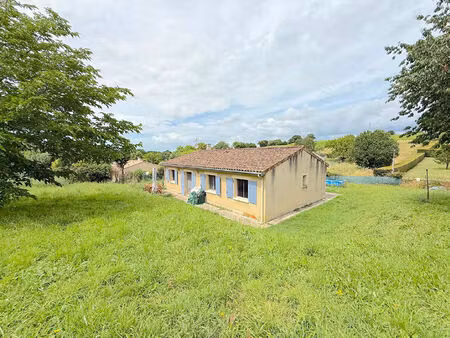 a louer maison de plain pied de 4 pieces avec jardin et garage - gauriac