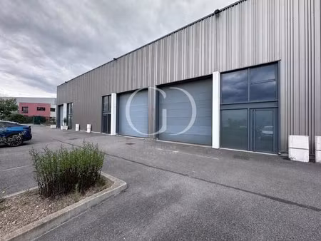 location local d’activités saint genis les ollieres 69290 180m²