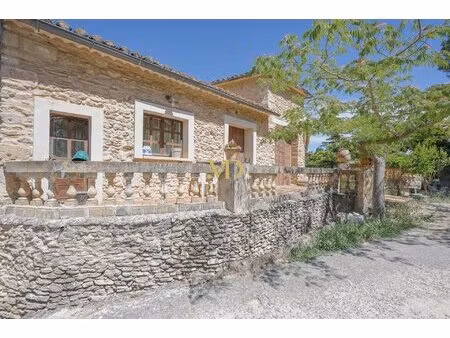 ferme de caractère à réinventer un domaine de 8 8 hectares au cœur de la provence