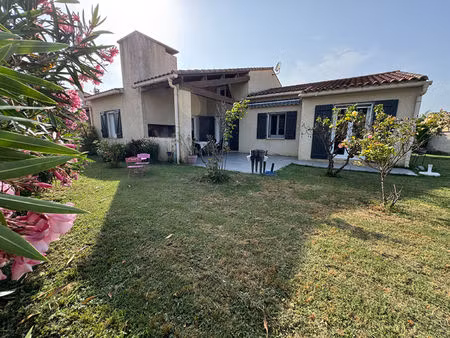 vente maison 7 pièces  146.00m²  cournanel