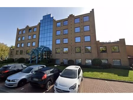location local professionnel 342m²