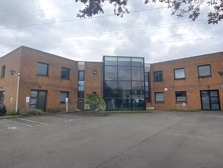 location local professionnel 1 177m²