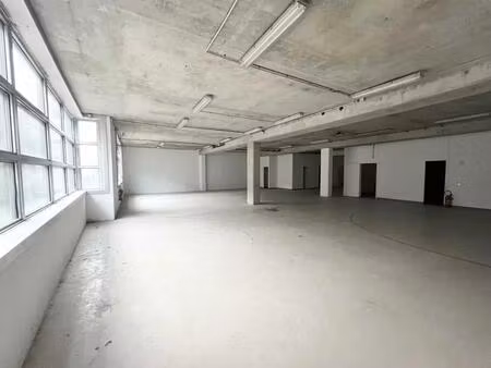 location bureaux 166 m²