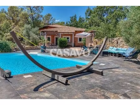 vente maison 7 pièces de 232m² - 83170 tourves