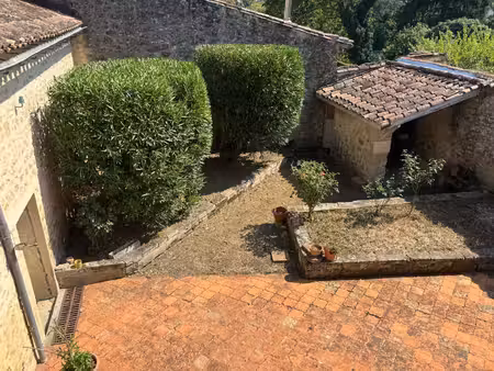 charmante maison de village de 185 m2 avec garage