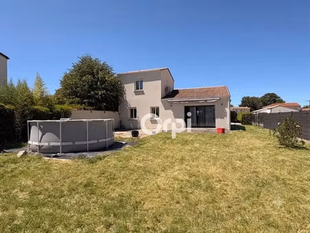 vente maison 5 pièces 136.44 m² à etaules (17750)  337 500 €