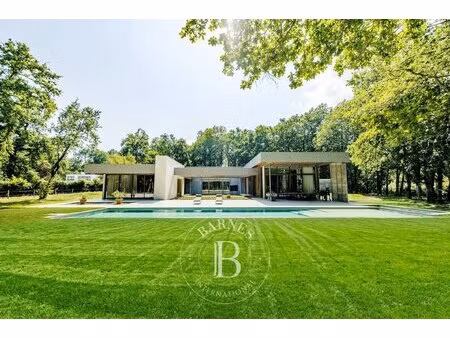 le taillan-médoc - maison d'architecte de 400 m² - jardin - piscine - box à chevaux