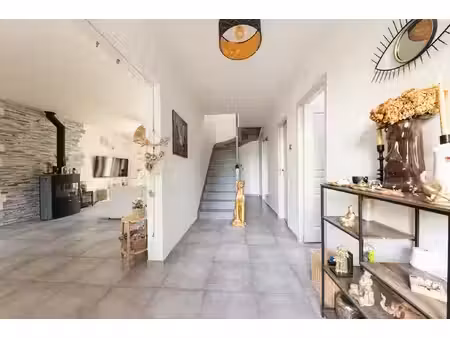 vente maison 5 pièces  138.00m²  vaires