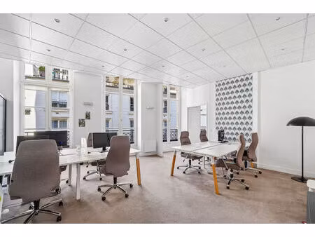 location local professionnel 188m²