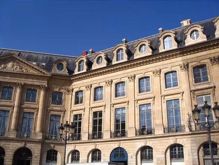 location local professionnel 1 159m² paris 1er