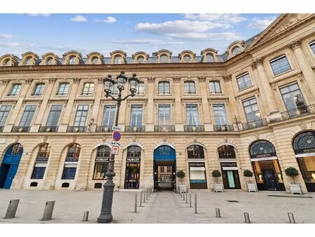 location local professionnel 381m² paris 1er