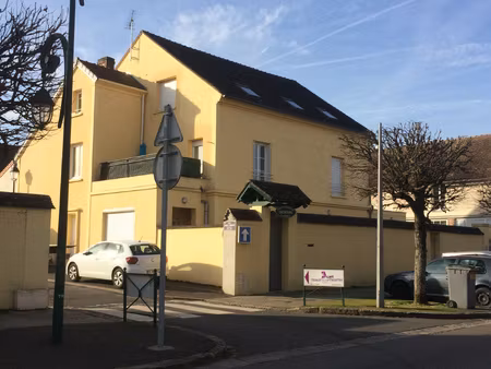 location appartement 4 pièces 77m² moret sur loing 77250