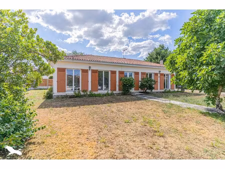 vente maison 4 pièces 93 m² à léognan (33850)  400 140 €