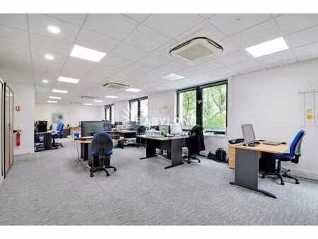 location bureaux 103 m² à 365 m²