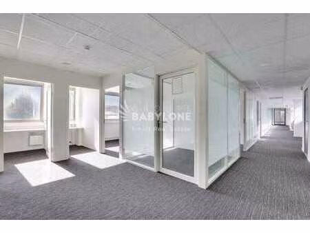 location bureaux 873 m²