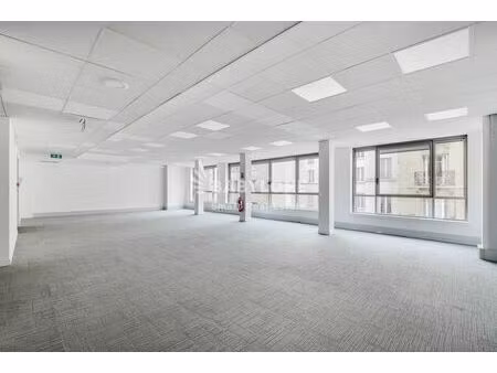 location bureaux 262 m² à 524 m²