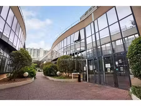 location local d’activités 396m²