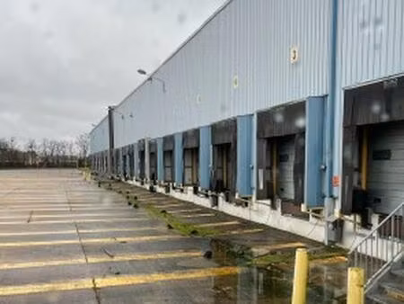location local d’activités joue les tours 37300 9000m²