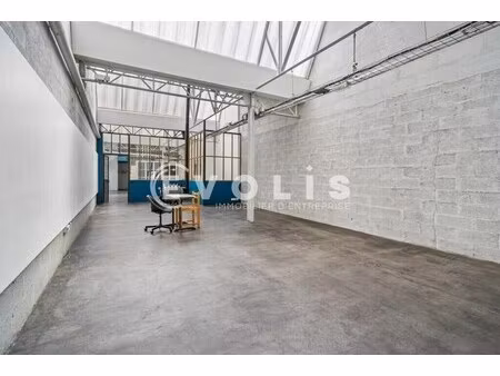 location bureaux 64 m² à 216 m²