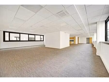 location bureaux 111 m² à 1 270 m²