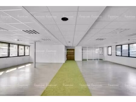 location bureaux 117 m² à 1 583 m²