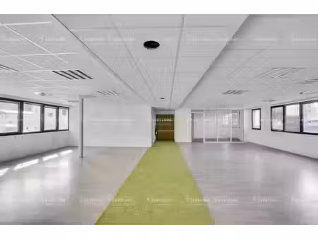 location bureaux 117m² à 1583m²