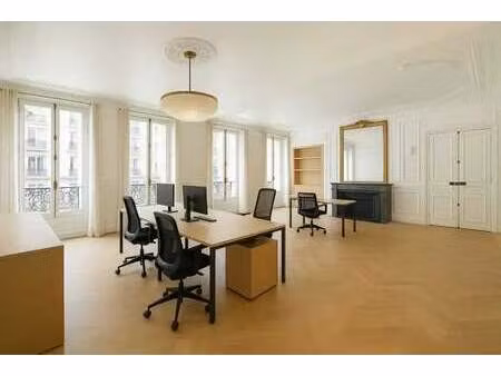 location bureaux 157 m²
