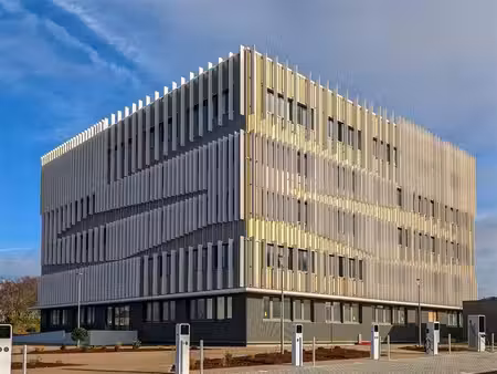 location bureaux saint-brieuc 22000 108m² à 671m²