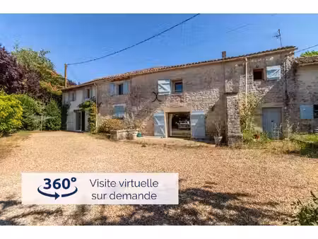 grande maison familiale en pierre avec logement indépendant  piscine et dépendances