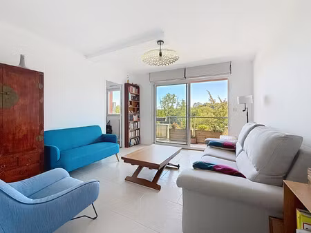 appartement t4 78 55 m² – ascenseur – garage fermé (box) ?